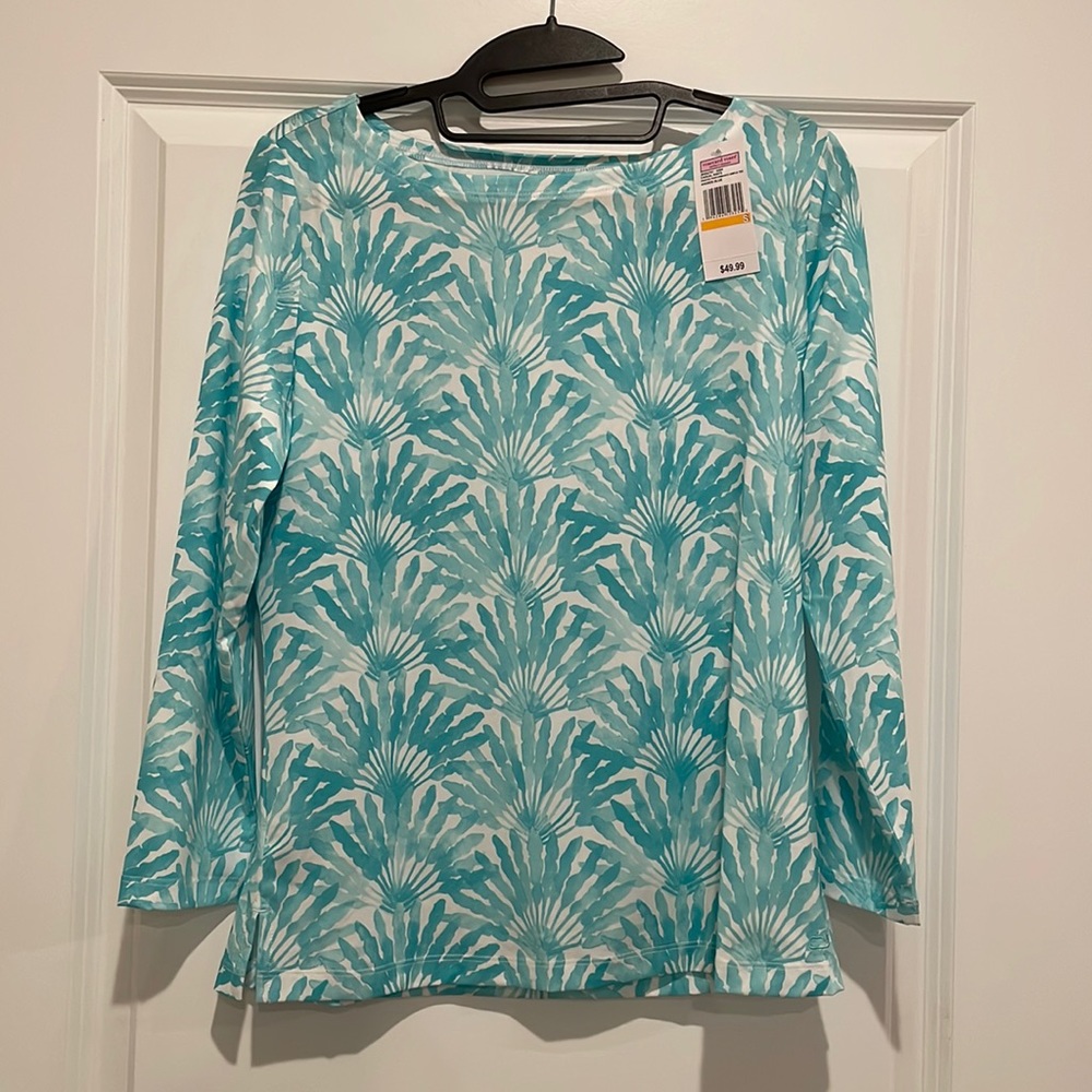 NWT Vineyard Vines top